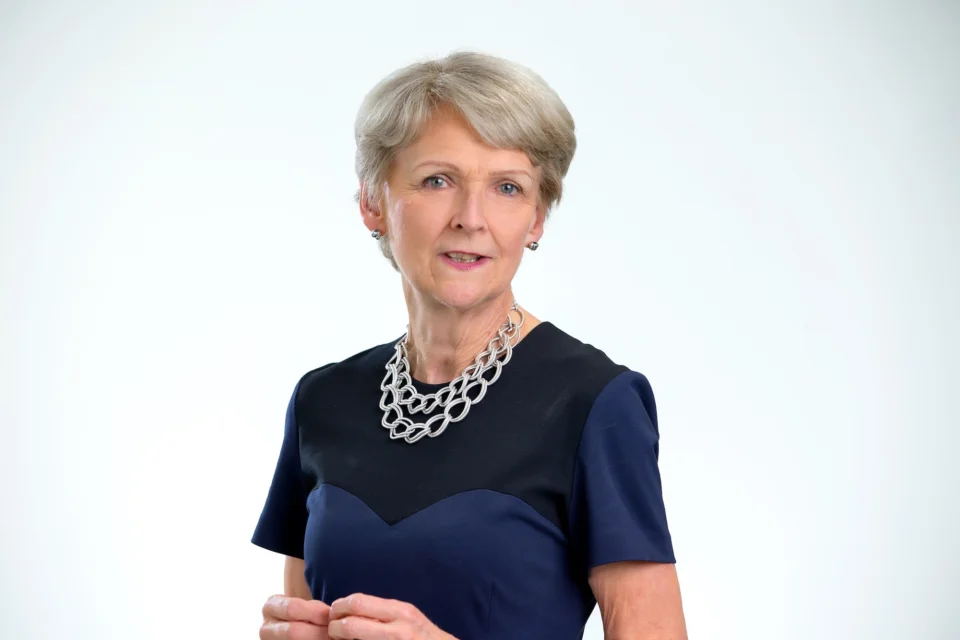 Portrait image of Elizabeth Peace