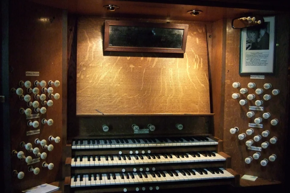 View of the intricately carved organ console